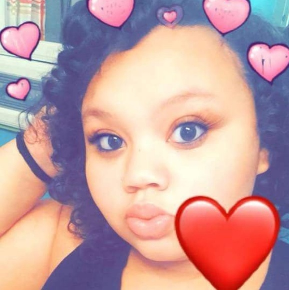 Meet your Posher, Jennifer - Picture 4 of 8